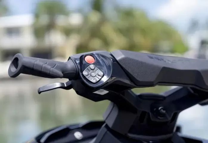 Jet Ski Seadoo GTX 170 Zero com carreta Free Hobby com berço rolante - Foto 3