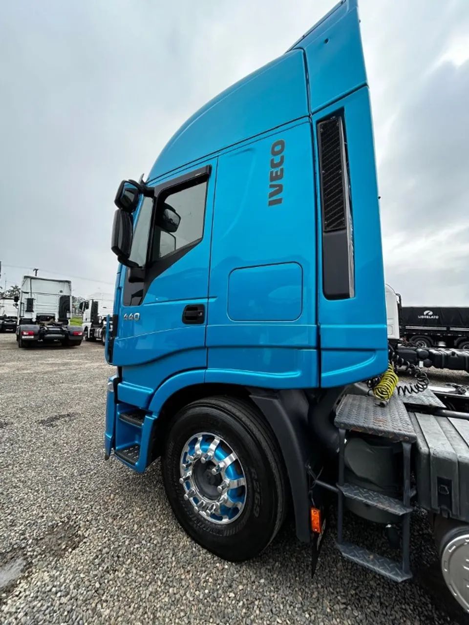 Iveco Stralis 440 - 2020 - 6x2 -teto Alto  - Foto 3