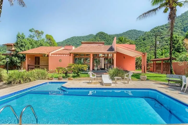 CASA EM UBATUBA