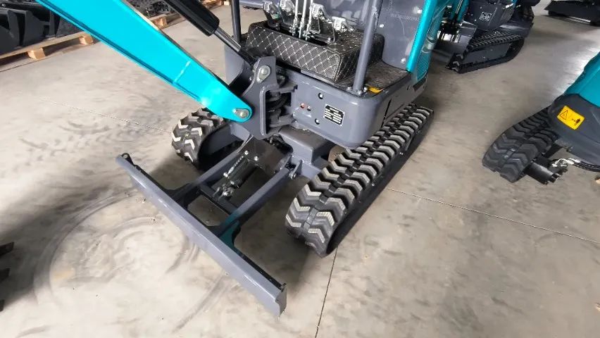 Mini Escavadeira 1800 kg motor 3 cilindros diesel  - Foto 3