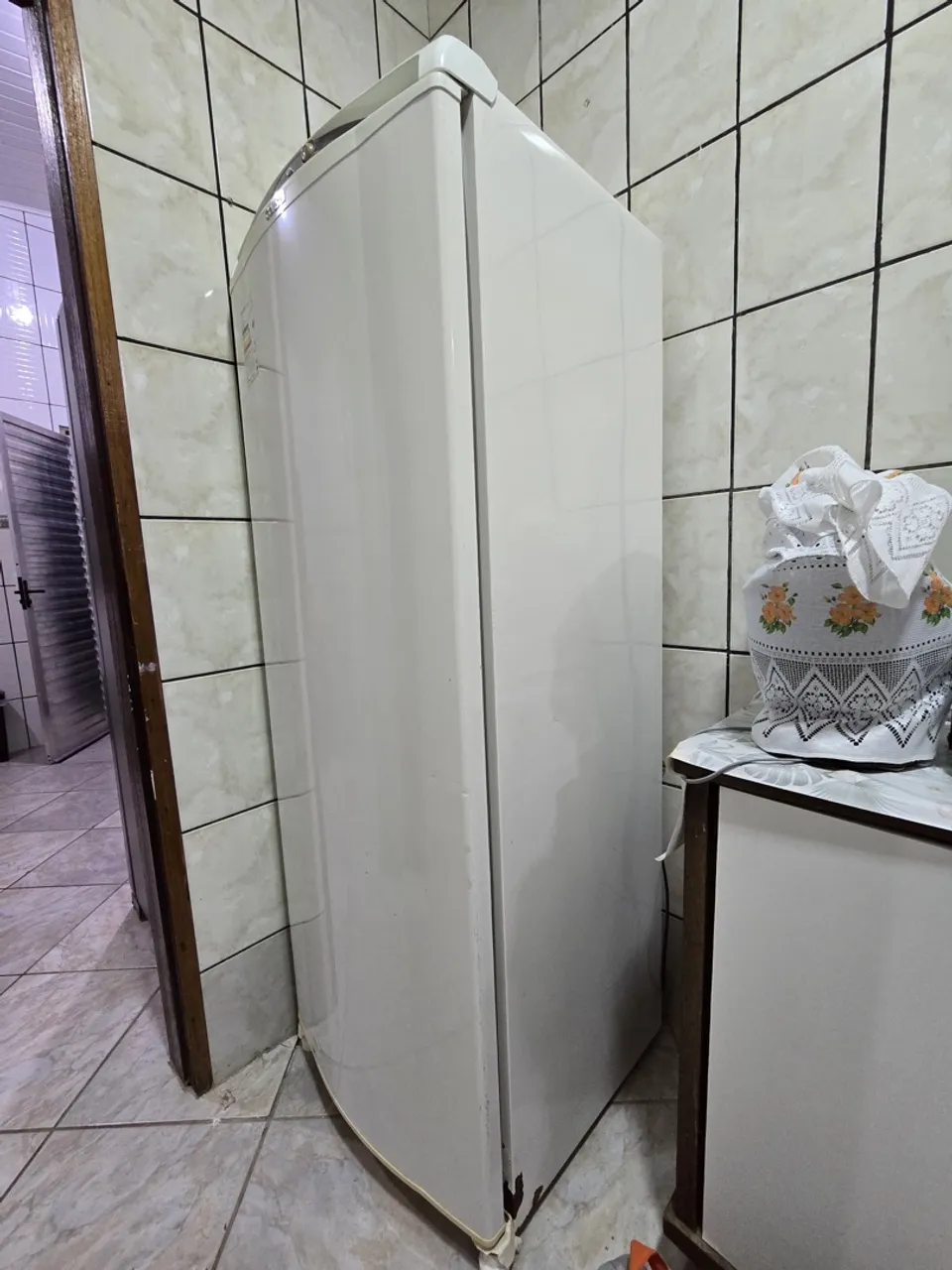 Freezer vertical Cônsul 246lts