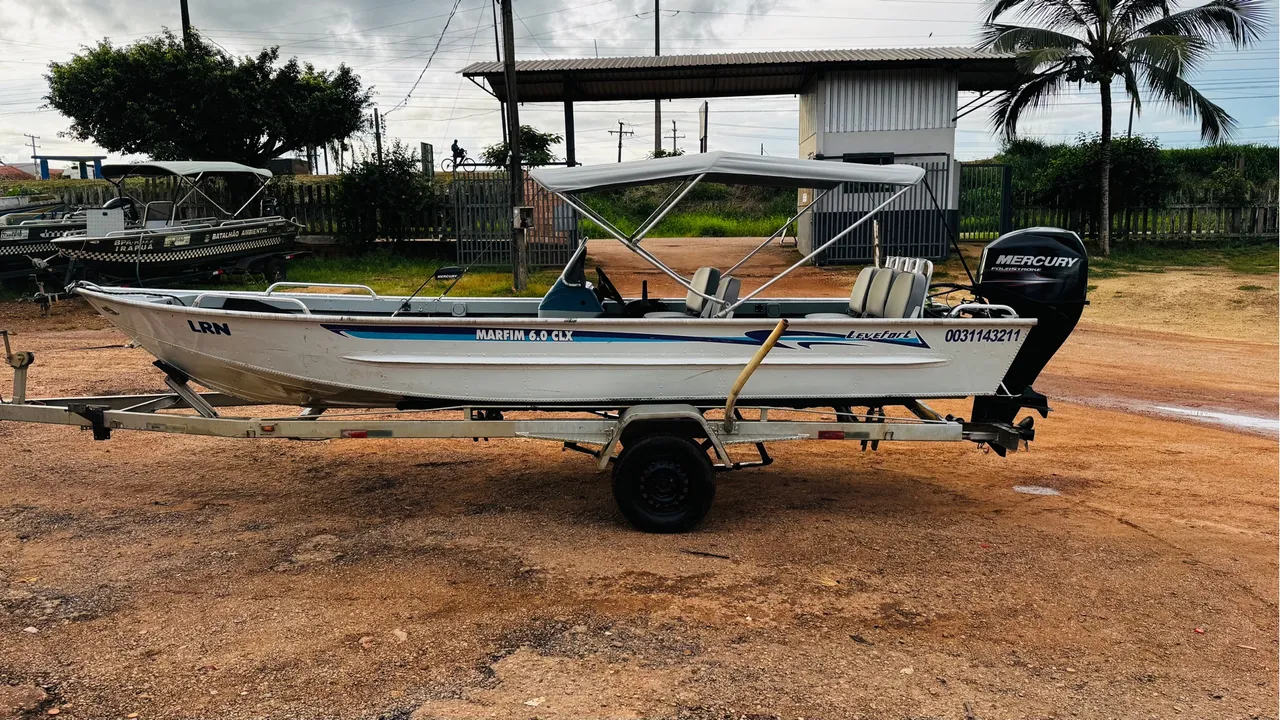 Lancha levefort Mercury 60HP