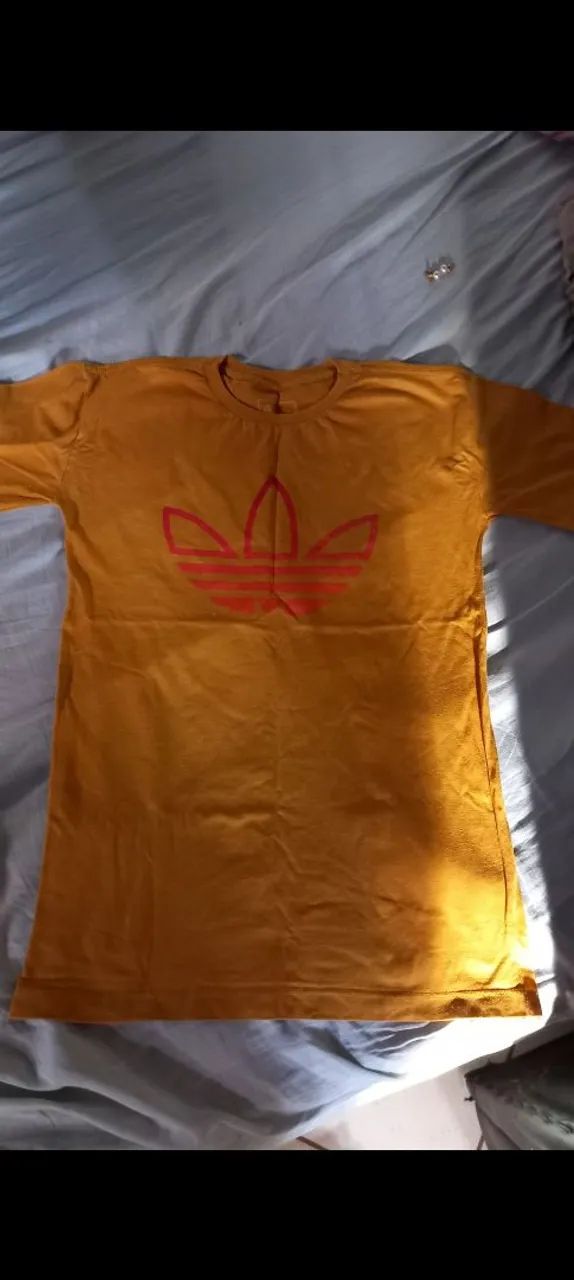 Camisas Seminovas TAM 10 anos - Foto 2