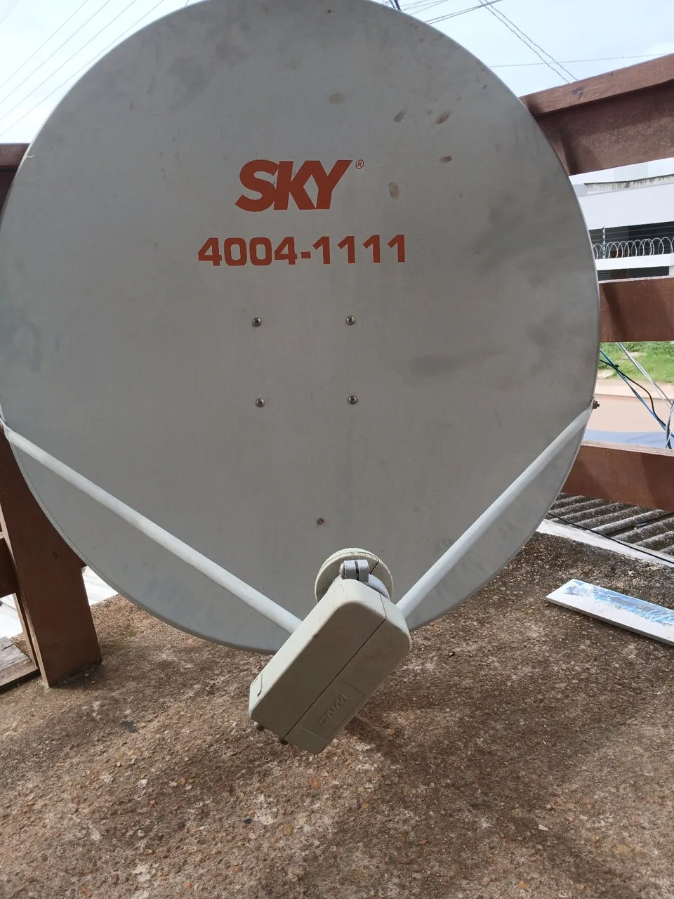 Antena Parabólica Sky via satélite