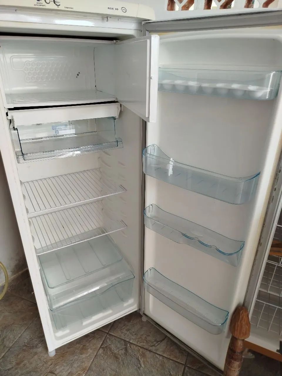 Geladeira Eletrolux usada - Foto 2