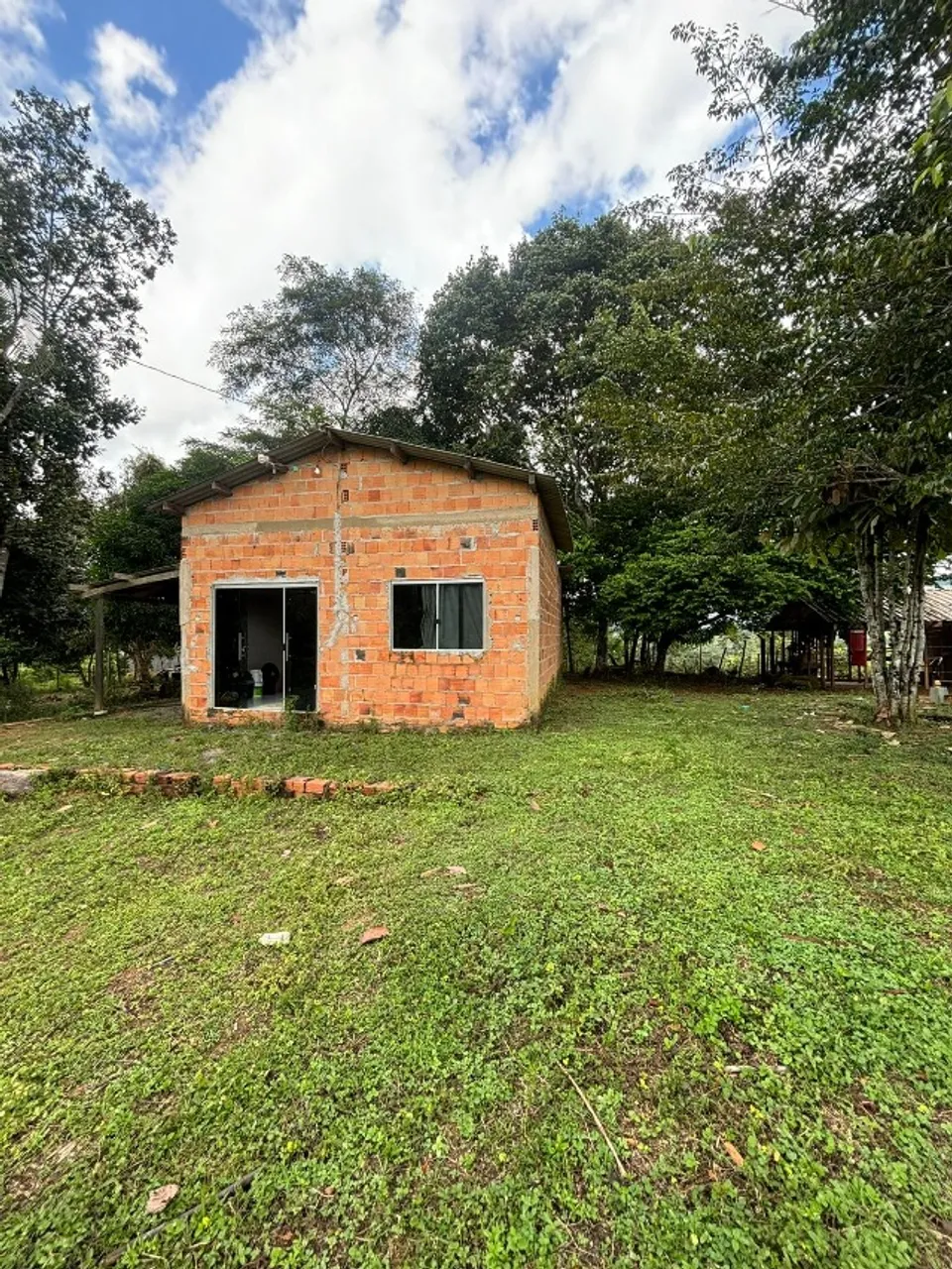 Vende-se chácara
