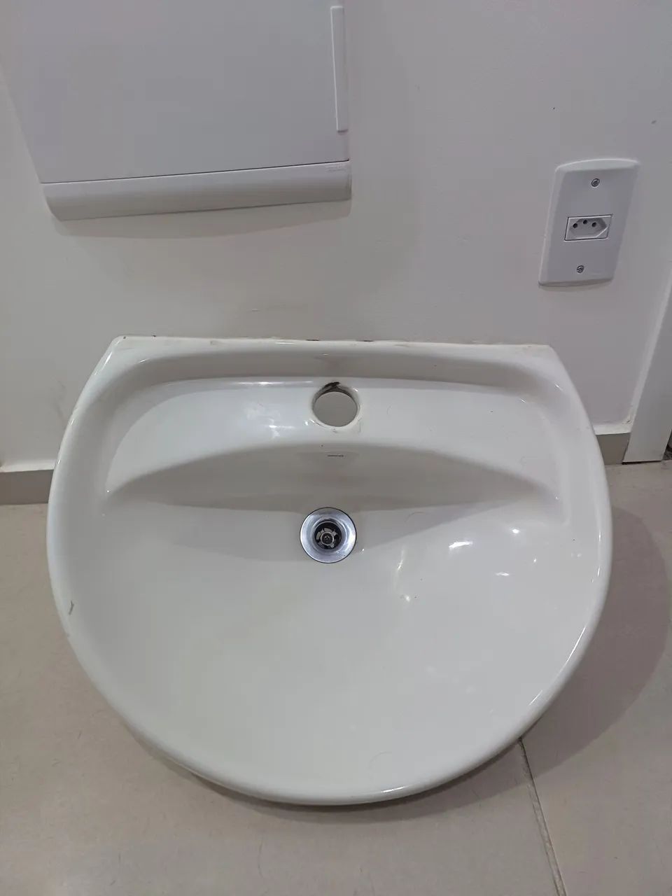 Cuba para Banheiro com Torneira