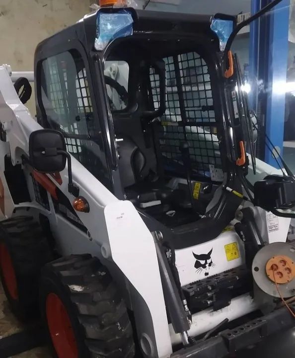 Mini Carregadeira Bobcat S530 Ano 2015 - Foto 3