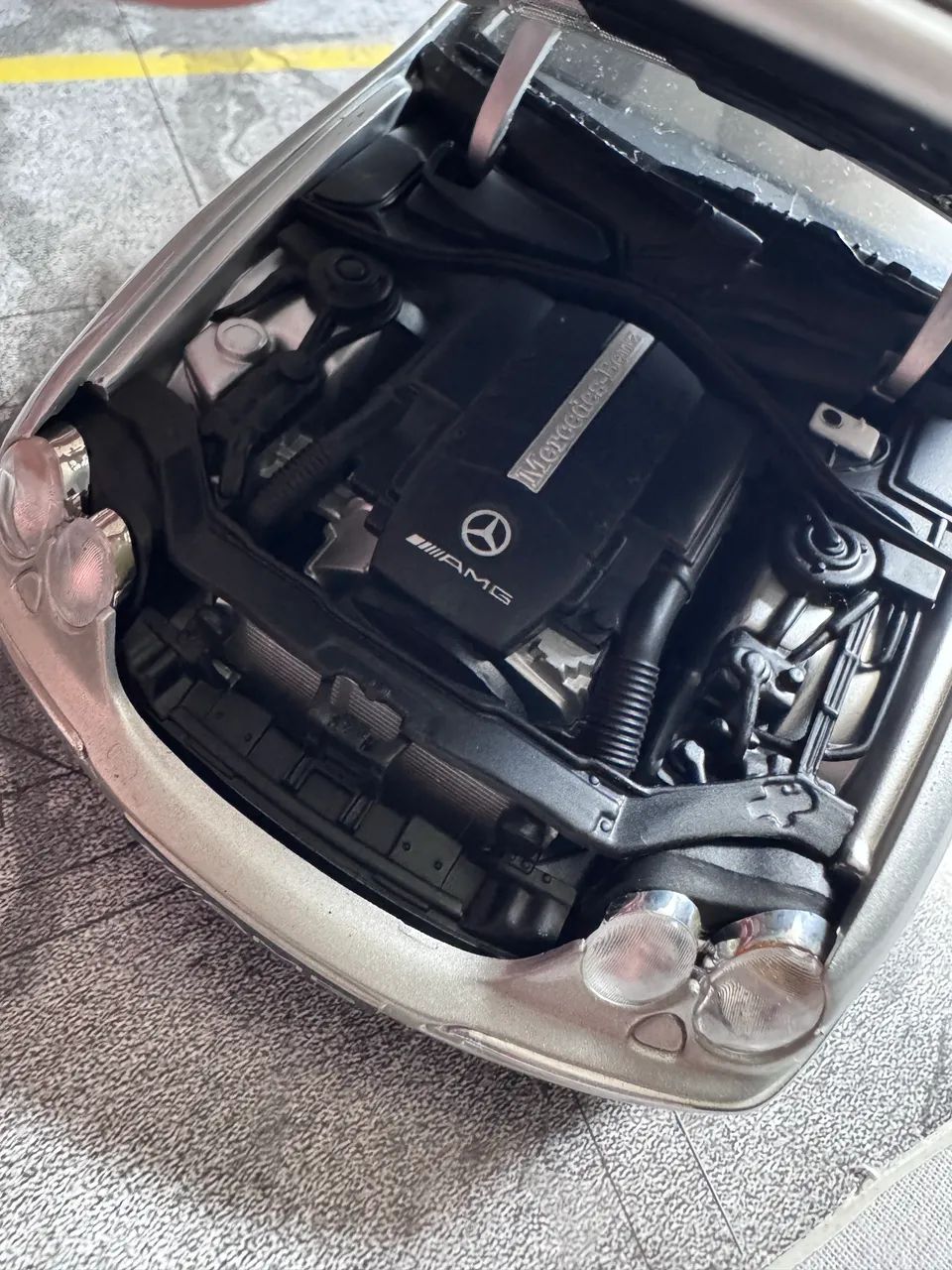 Mercedes 1/18 auto art (raridade) - Foto 5