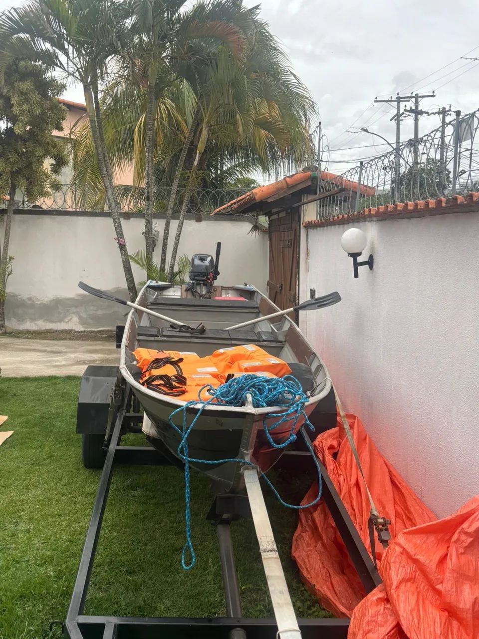 Barco de alumínio com motor novo - Foto 7