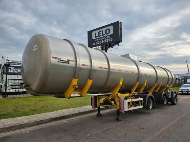 Carreta Tanque Vanderleia Rodotic Ano 2012 45mil Litros Suspensão Pneumática com Bottom  - Foto 3