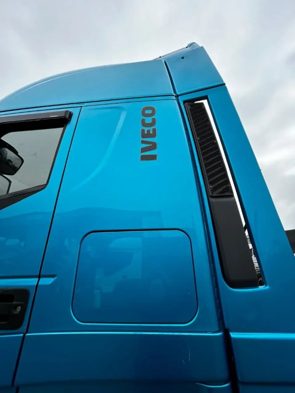 Iveco Stralis 440 - 2020 - 6x2 -teto Alto  - Foto 11