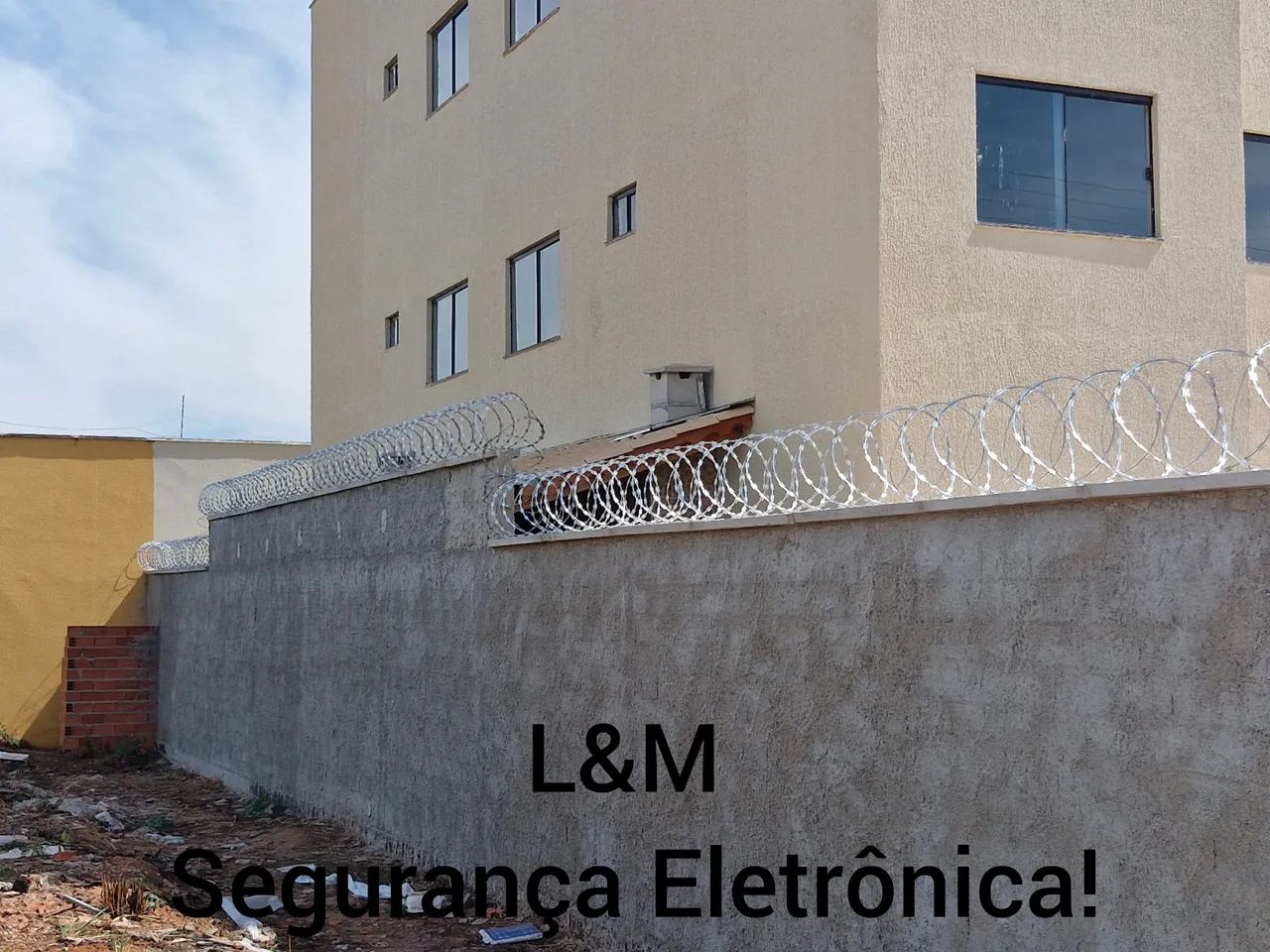 Concertina Dupla clipada, cerca elétricas, motor de portão, câmeras de segurança. - Foto 6