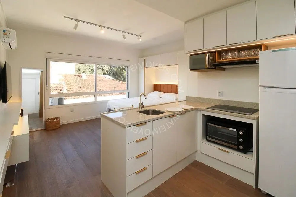 Apartamento Studio mobiliado para alugar no Moinhos de Vento com 1 quarto