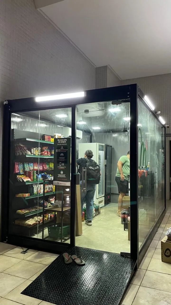 ? Container Comercial 6x2,5 | Fachada de Vidro | Piso Vinílico | Pronto p/ Loja
