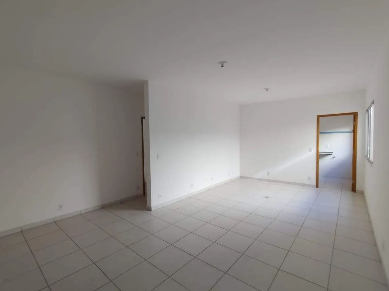 Apartamento no Bairro Jardim Itaporã, 2 quartos, 1 suíte, 1 vaga, TOSI DE OLIVEIRA - 02