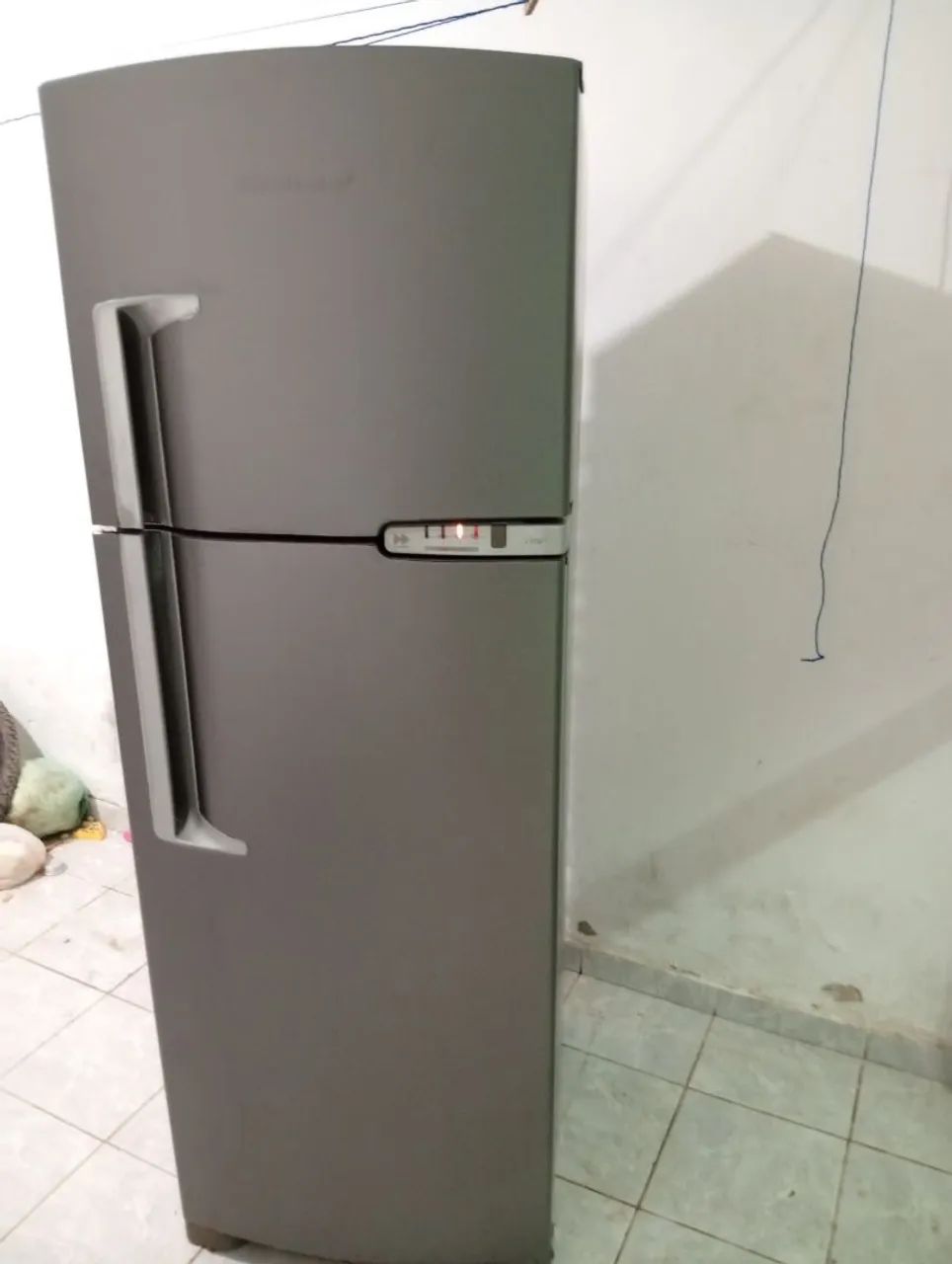 Geladeira Brastemp Frost Free inox gelando perfeitamente 