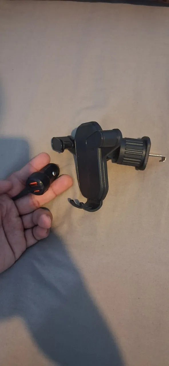 Suporte Veicular para Celular com Carregador