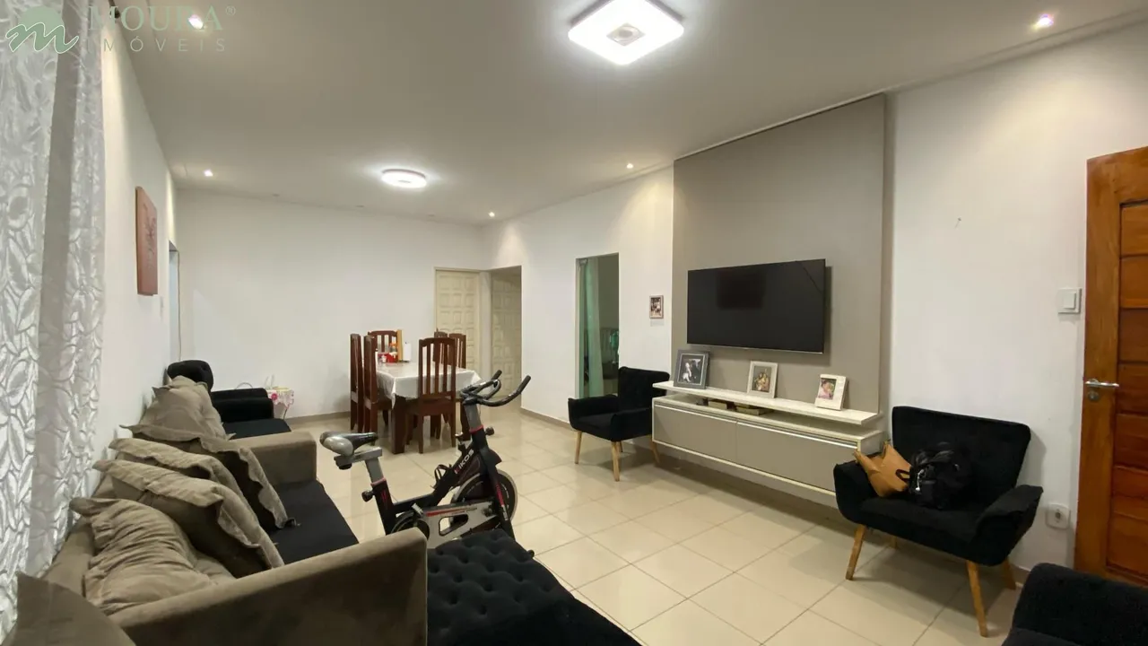 Casa Ampla e Completa à Venda ou Locação Bairro Central