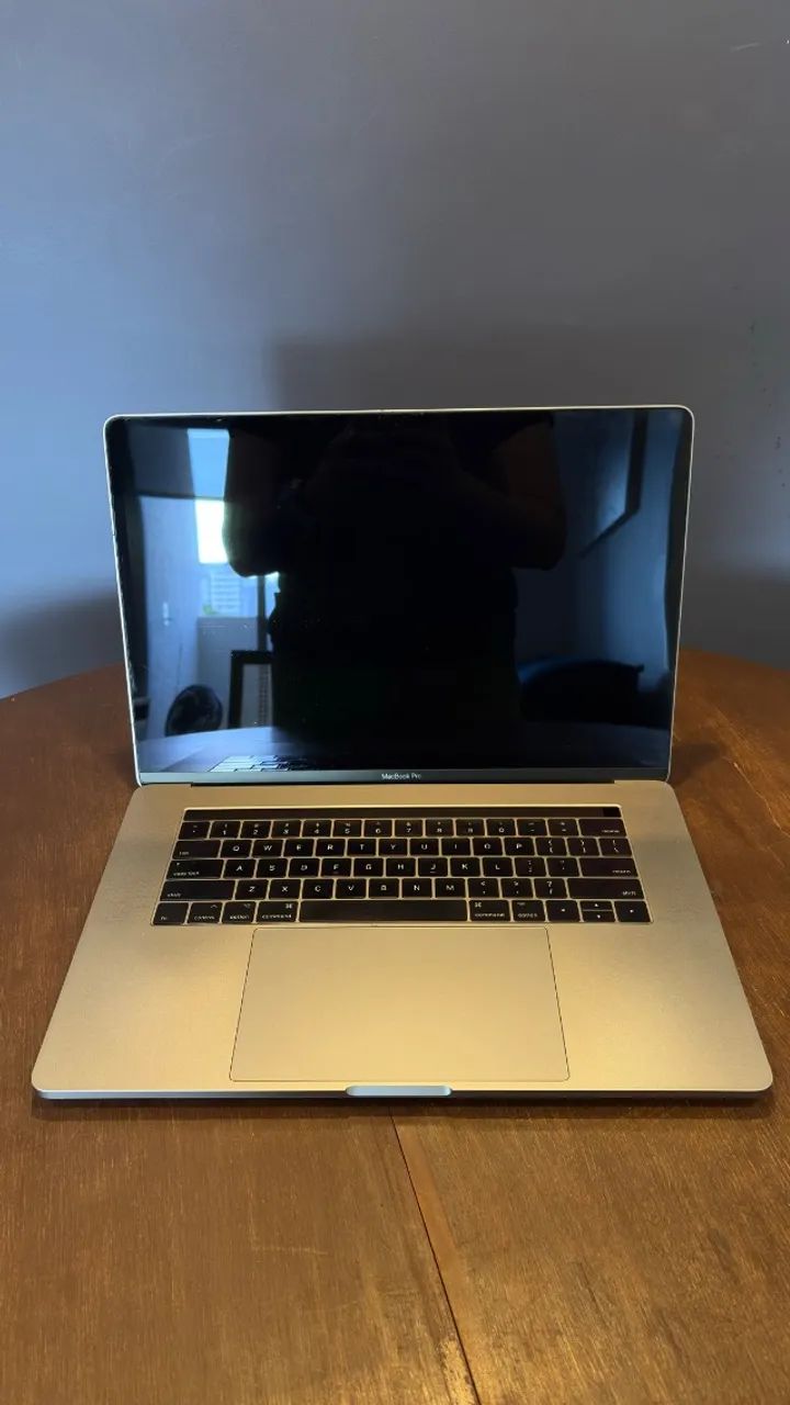 MacBook Pro 2017 i7 16gb ram 512 ssd 16 pol - Notebooks - Parque