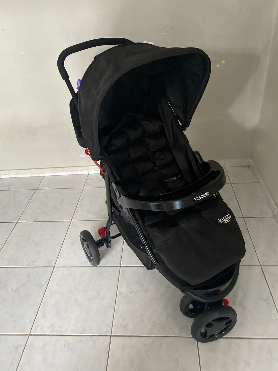 Vende se carrinho de bebê 