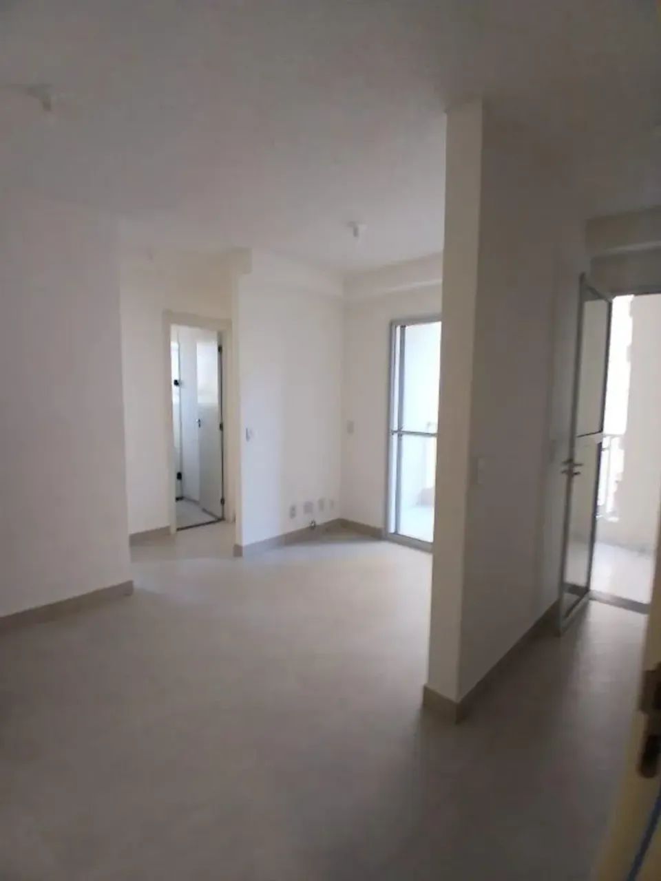 APARTAMENTO COM SACADA | AO LADO METRÔ | 2 DORMITÓRIOS - Foto 2