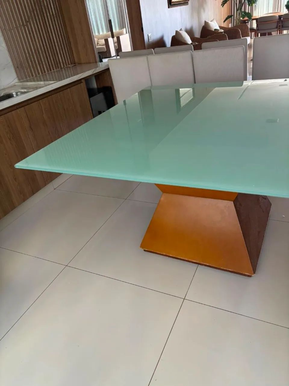 Mesa de jantar 8 cadeiras linda - Foto 3