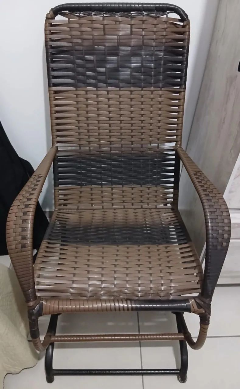 CADEIRA DE BALANÇO