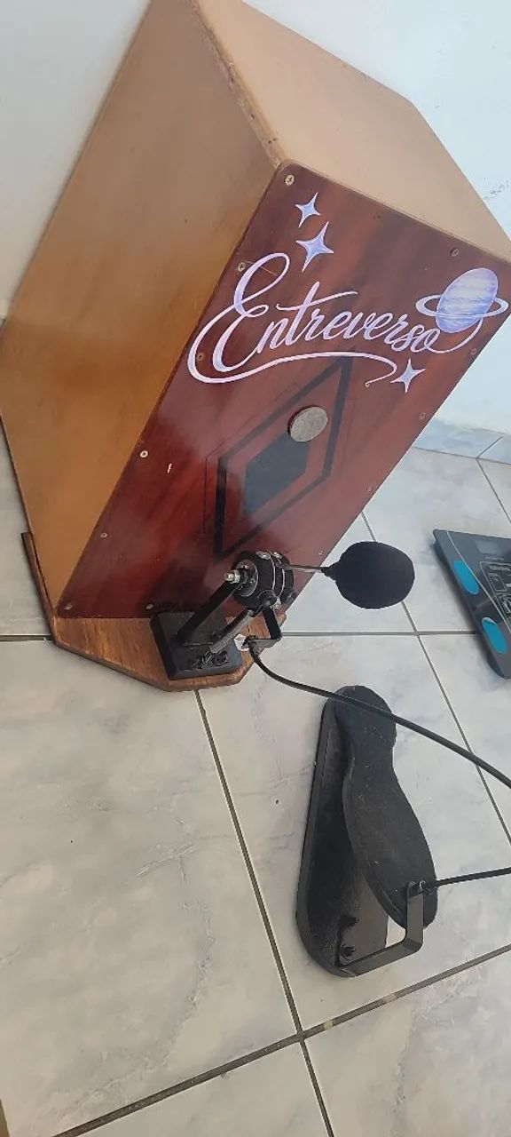 Cajon com pedal Jhamma
