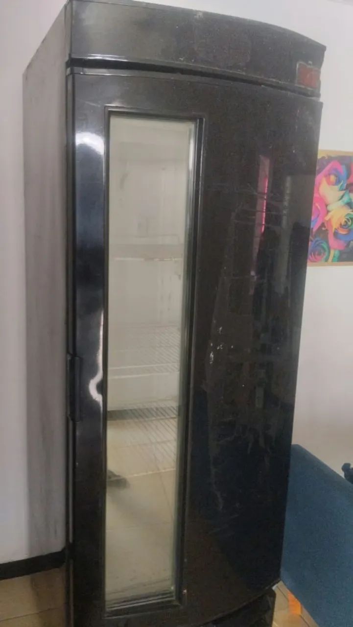 Vendo Freezer vertical funcionando perfeitamente  - Foto 2