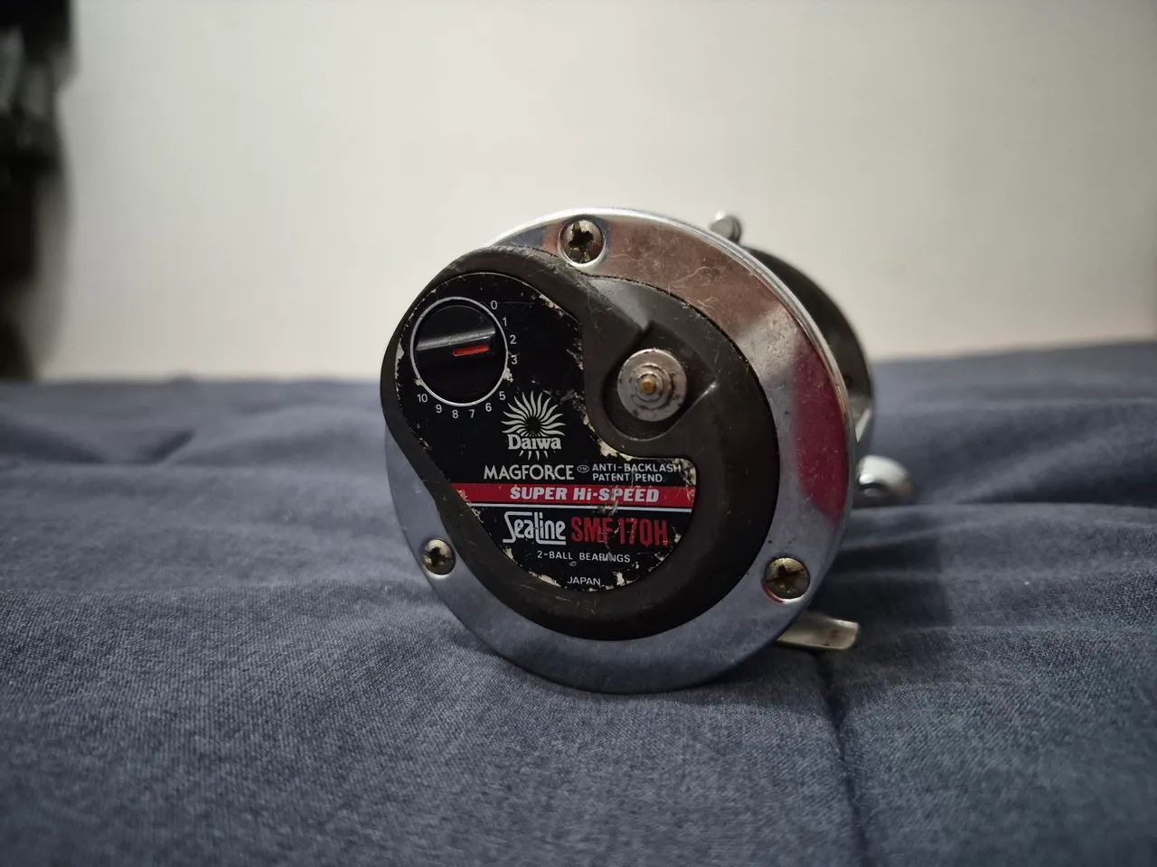 Carretilha Daiwa magforce sealine SMF170H - Foto 2