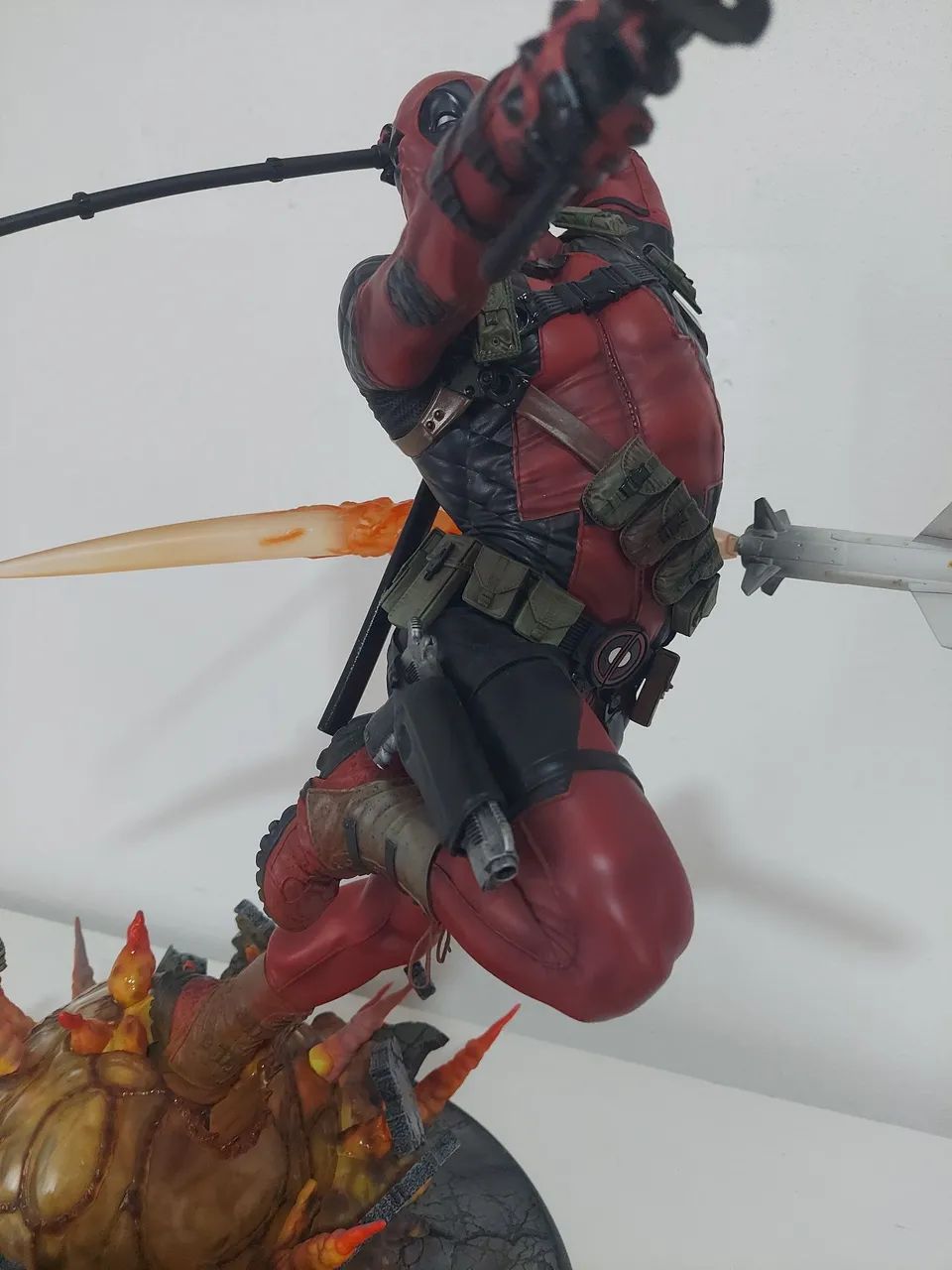 Deadpool exclusivo Sideshow premium format sem caixa  - Foto 4