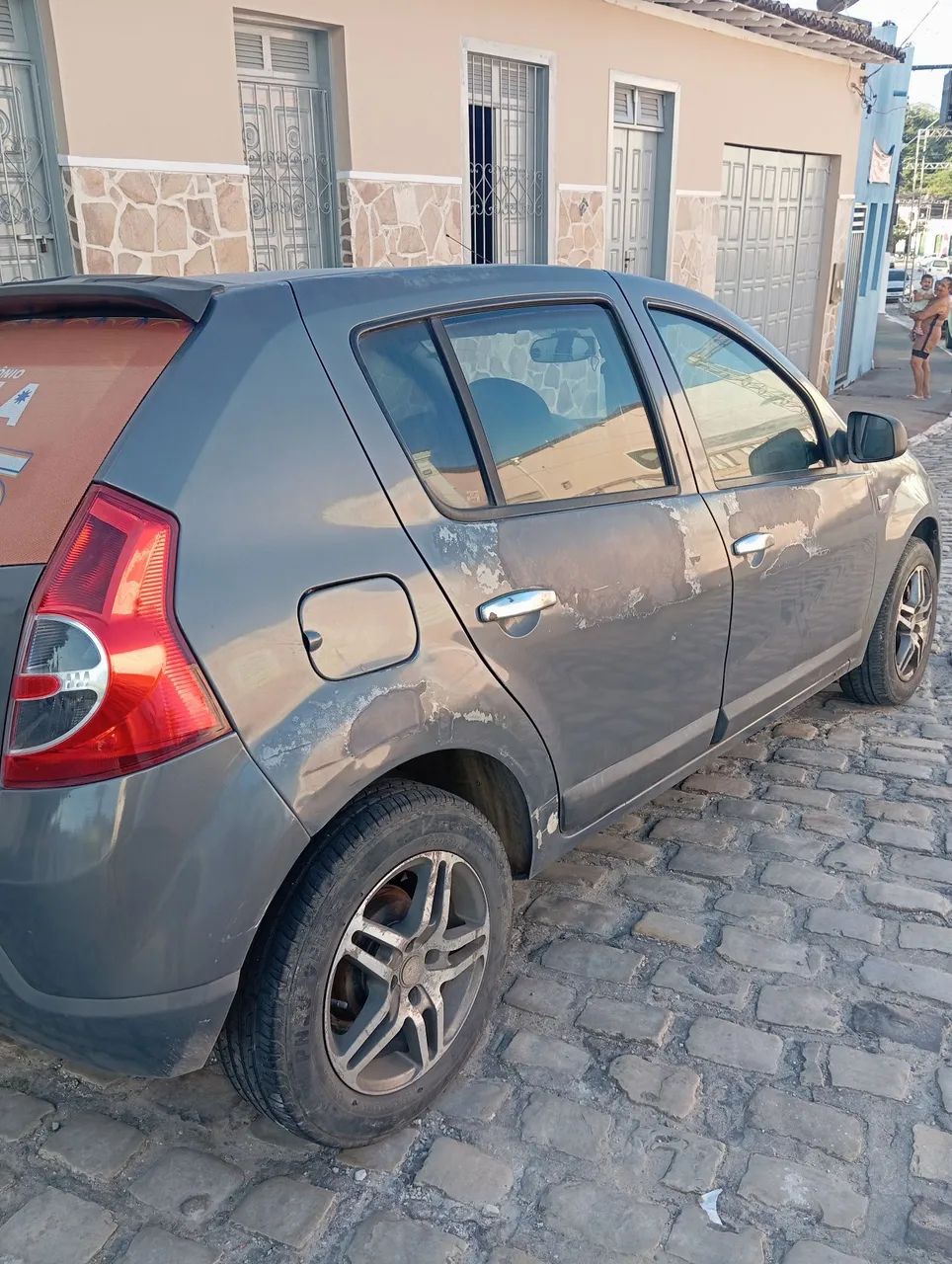 Renault Sandero Expression Hi-flex 1.0 16V 5P 2010 - Foto 2