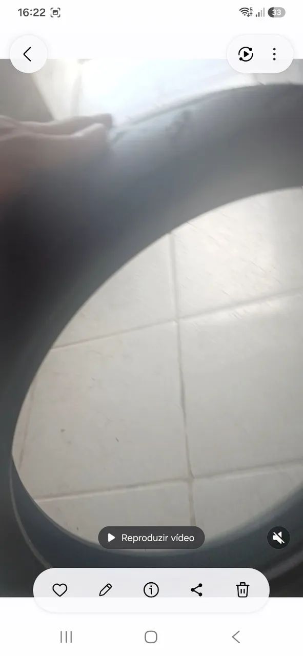 Pneu