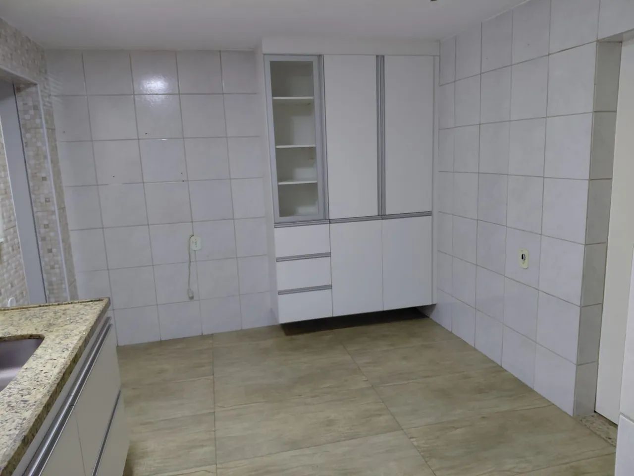 Casa triplex-4 suítes-condomínio fechado-Vargem pequena - Foto 3