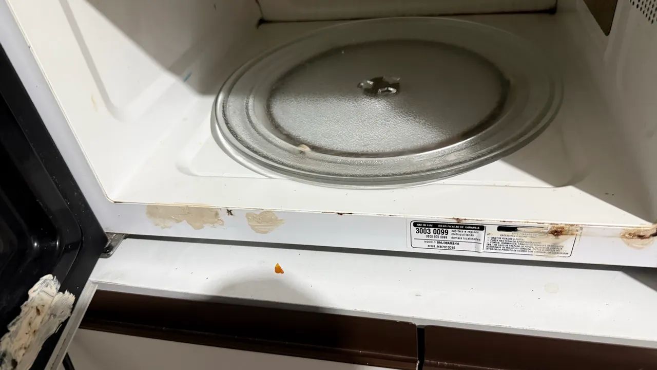 Vendo microondas Brastemp 32 litro  - Foto 2