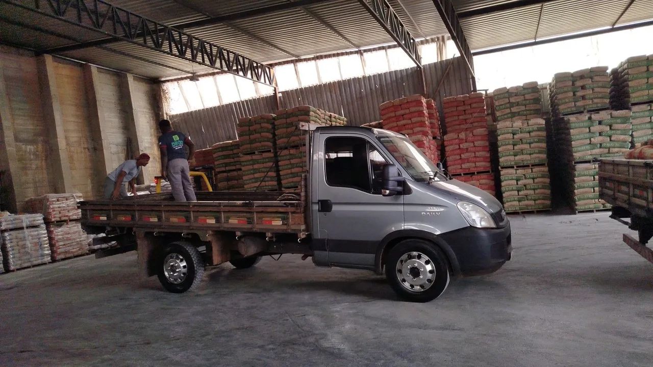 Carroceira Iveco  - Foto 3