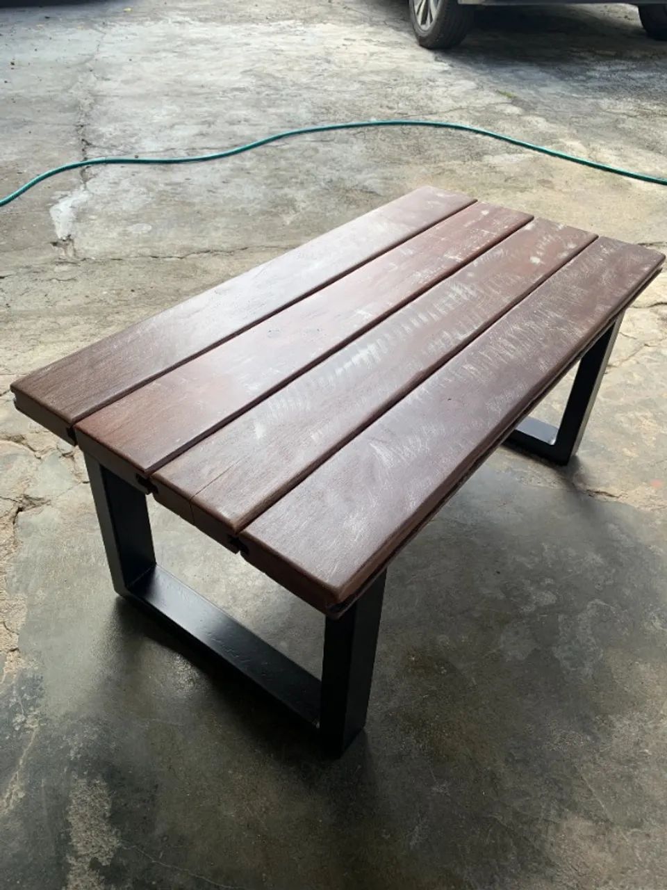 Mesa de centro com pés de ferro - Foto 2