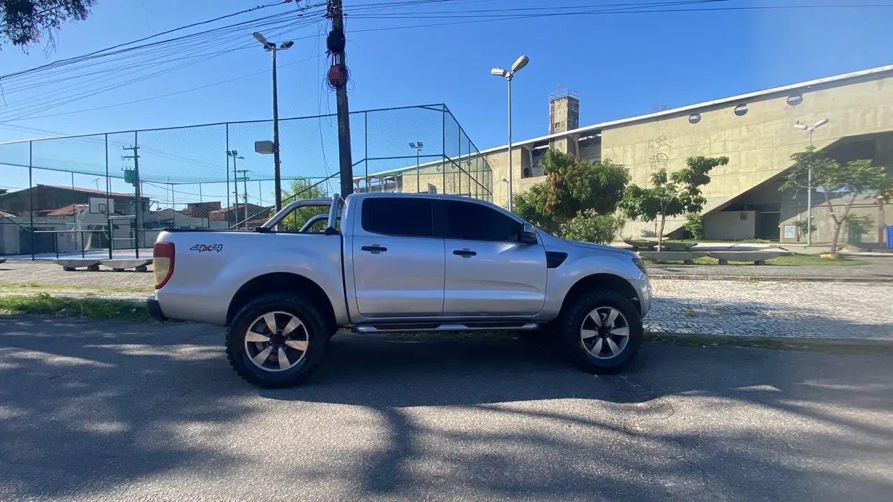 Ford Ranger XLS 2.5 16V 4X2 CD Flex 2013 - Foto 3