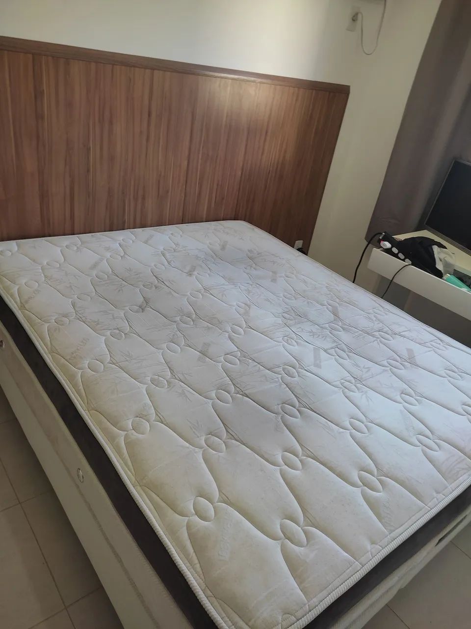 Cama queen