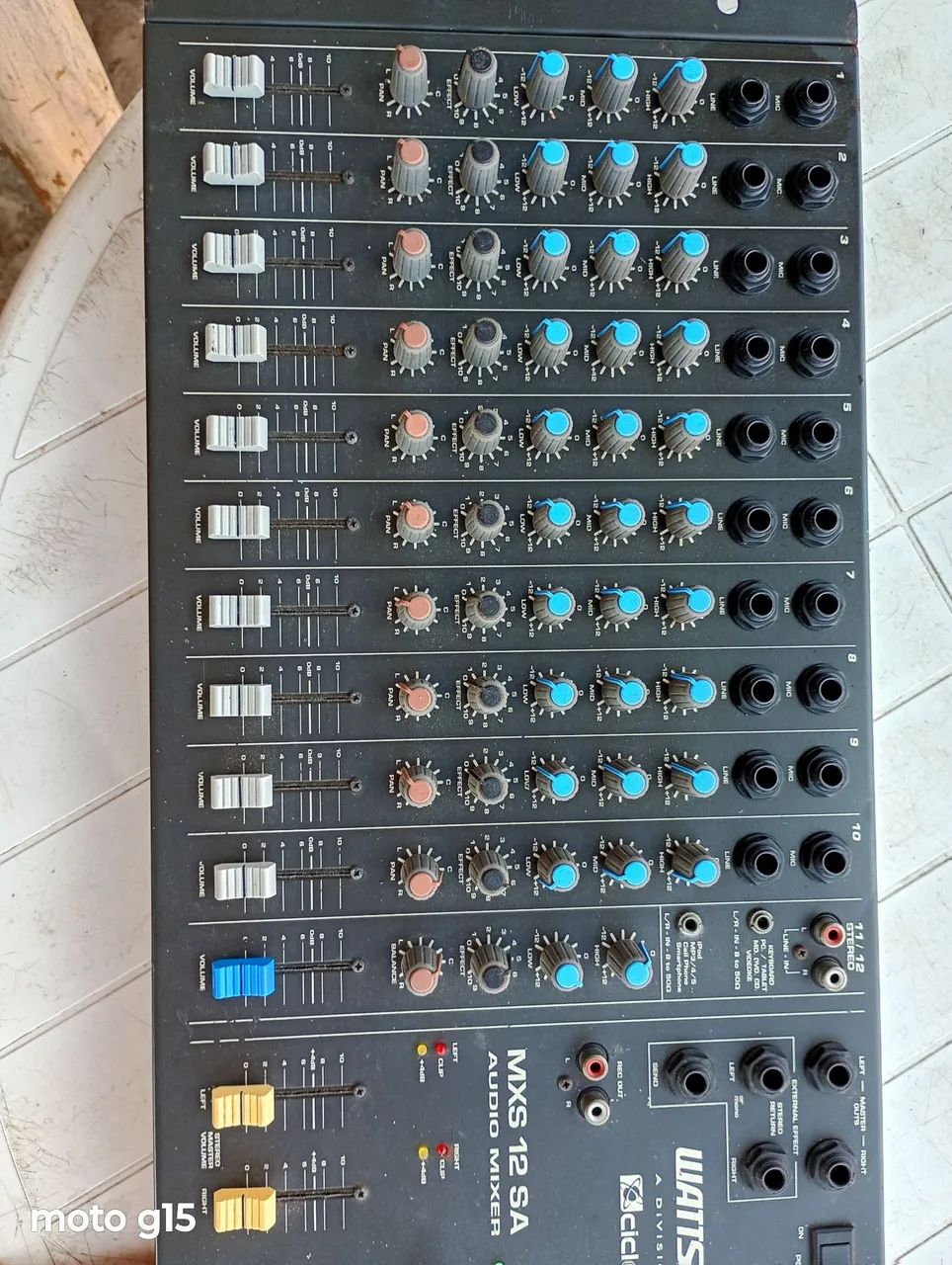 Mesa de audio Wattson 12 canais 