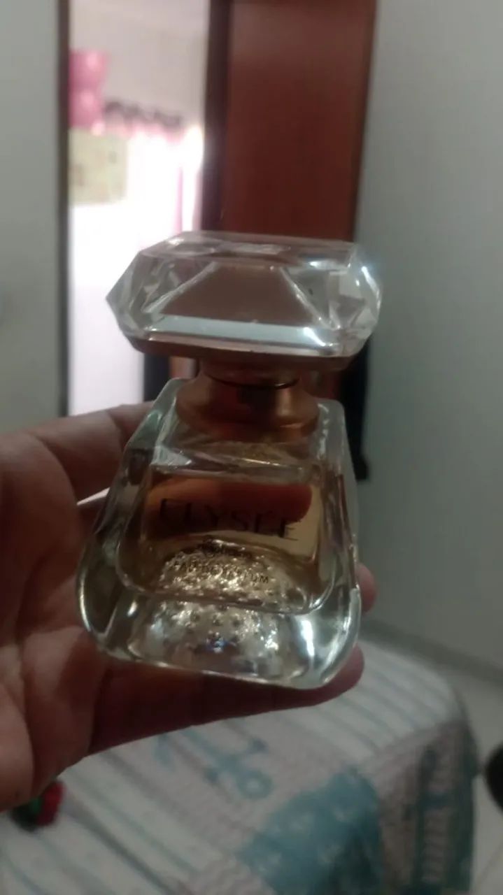 Perfume promoção pra vender logo  - Foto 2