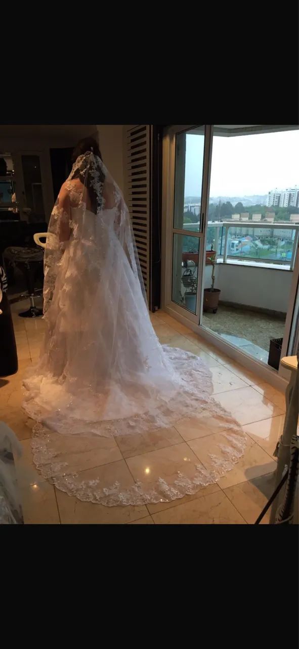 Vestido de noiva maravilhoso pra vc brilhar no seu dia!