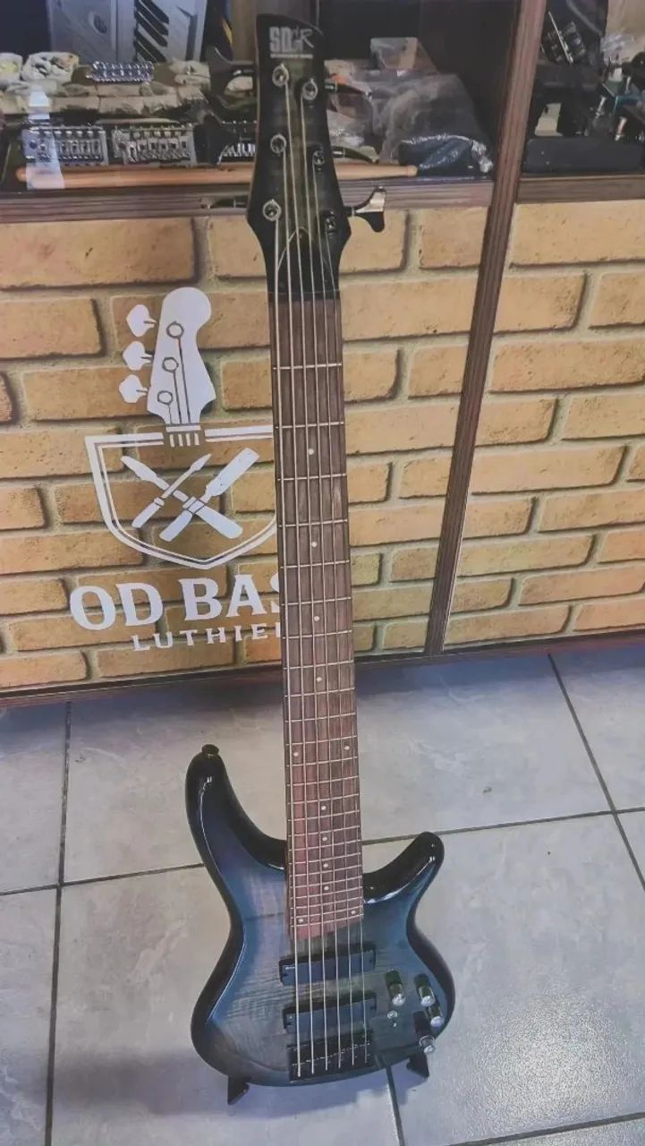 Contrabaixo 