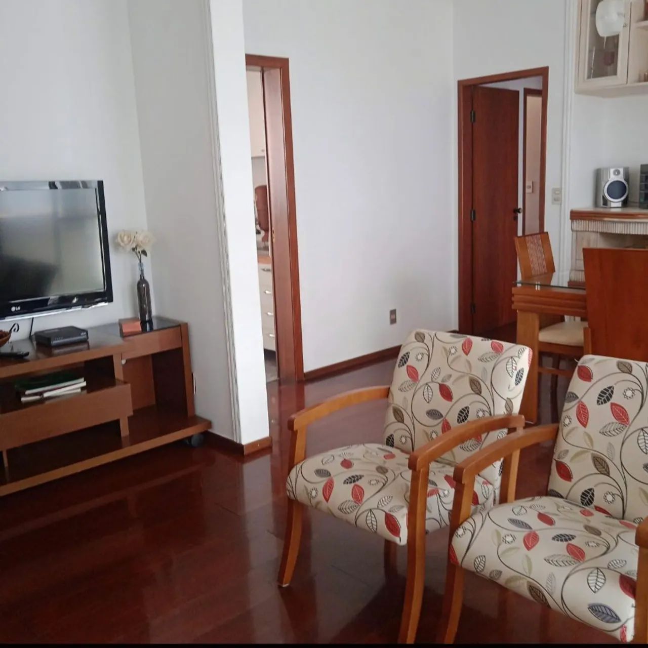 Alugo 1 quarto para moças  - Foto 2