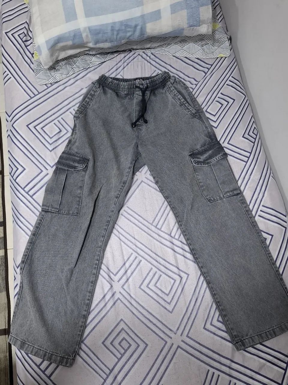 Vendo Calça baggy jeans - Foto 2