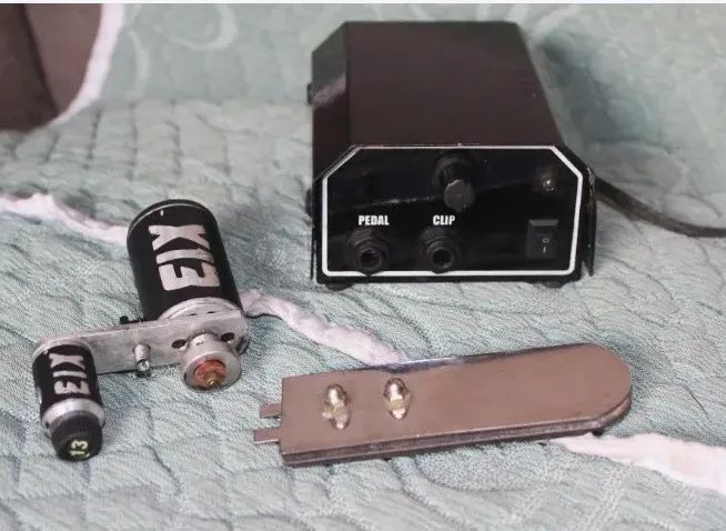 Vendo X 13 máquina de tattoo 