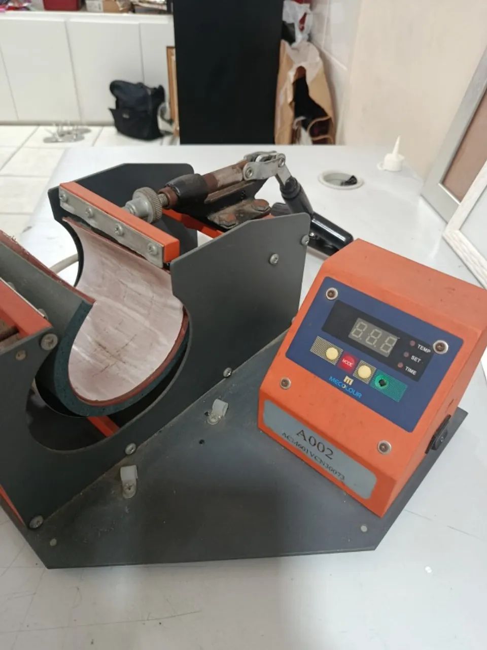 Prensa Térmica para Canecas - Sublimação - PRECISA TROCAR REFIL