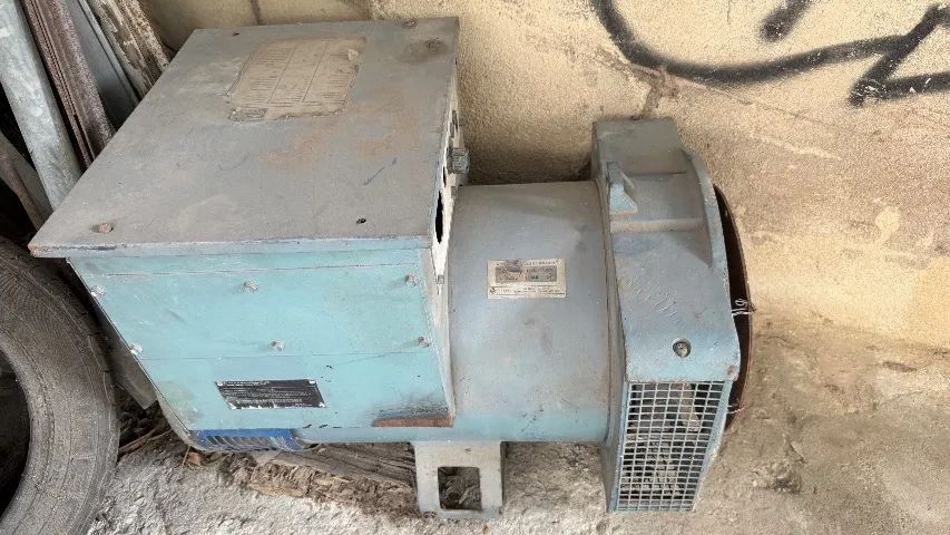 Vendo gerador 100KVA ELETRÔNICO WEG   - Foto 4
