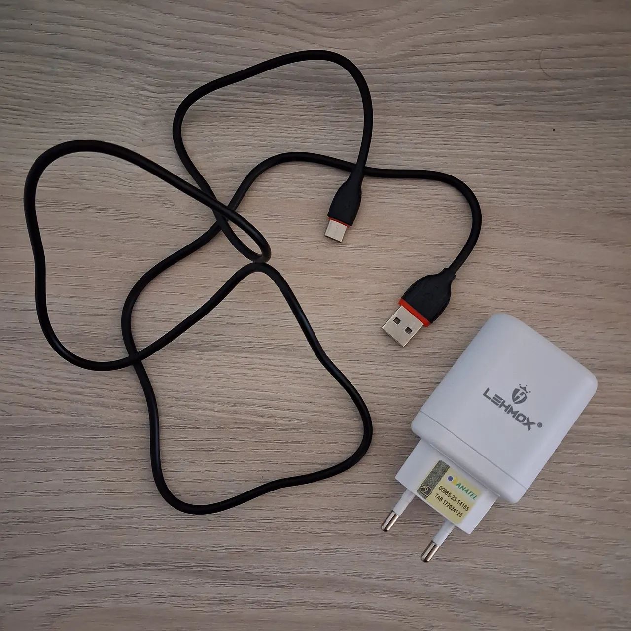Kit - Cabo USB-C com 1 metro e comprimento + Fonte - Novo - Foto 3